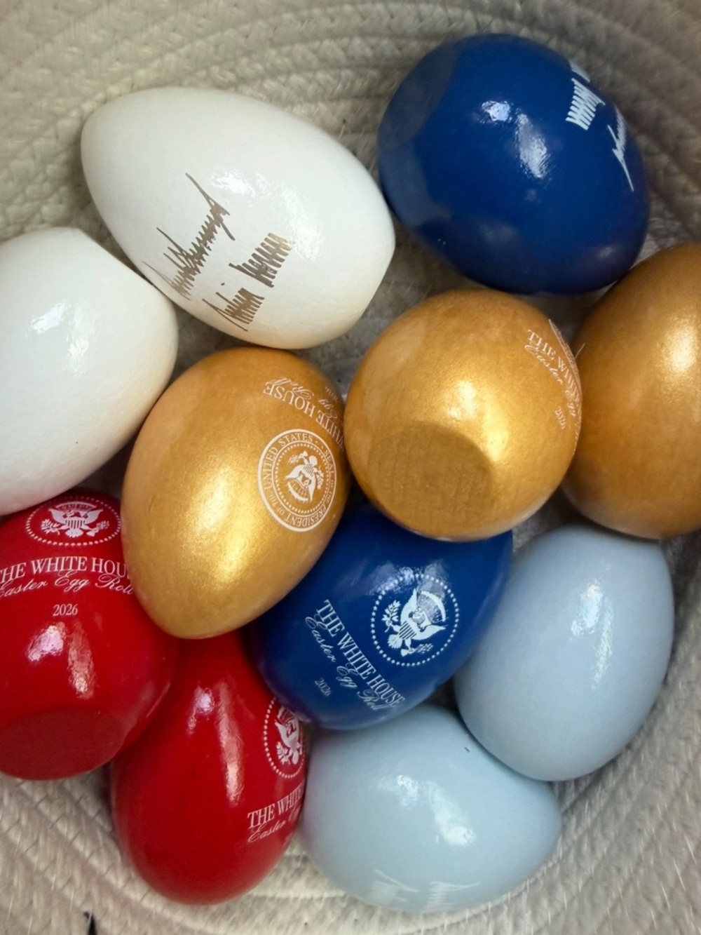 The White House Collectible Decorative Eggs - light /dark Blue, Gold, Red, White